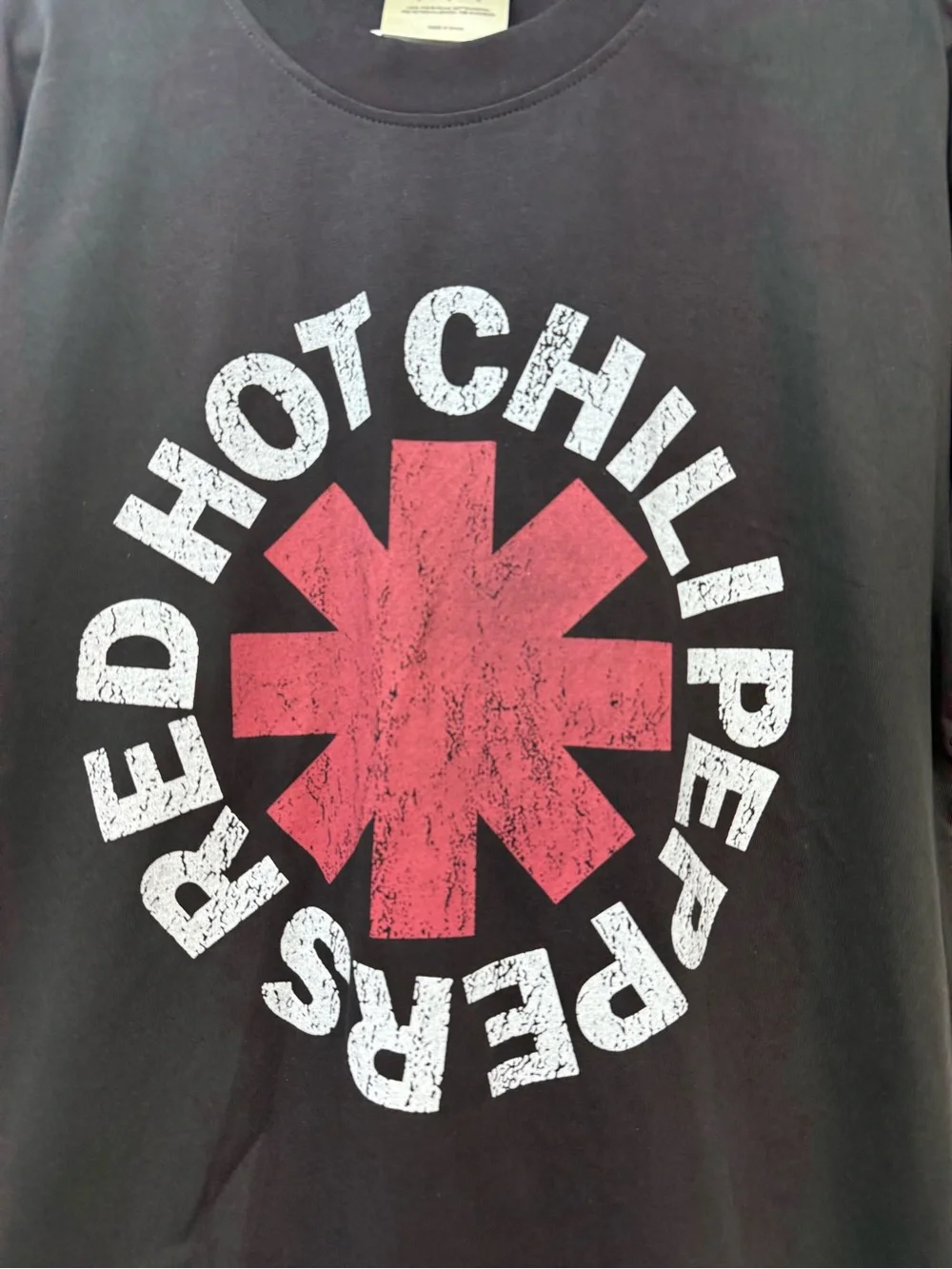 Free shipping Winterland Red Hot Chili Peppers double graphic Band T‑Shirt - Picture 3 of 7